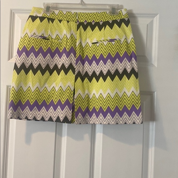 Girls golf by Daily Golf Skort - Picture 3 of 3